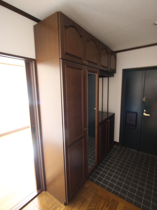 物件内観写真8　(靴箱)