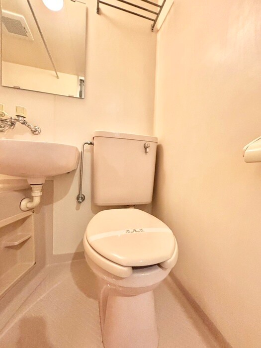 物件内観写真9　(トイレ)