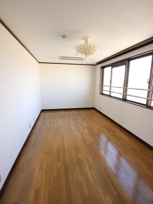 物件内観写真13　(居室)