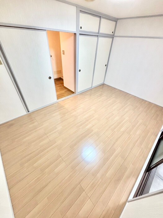 物件内観写真14　(居室)