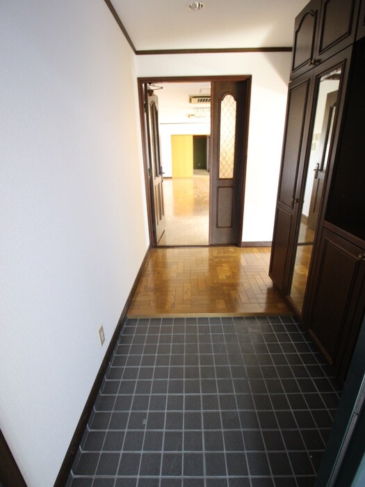 物件内観写真22　(玄関)