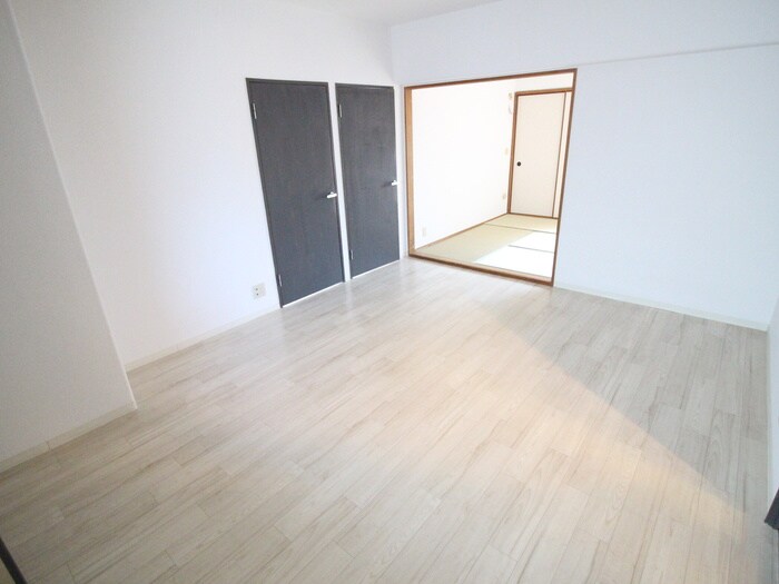 物件内観写真10　(居室)