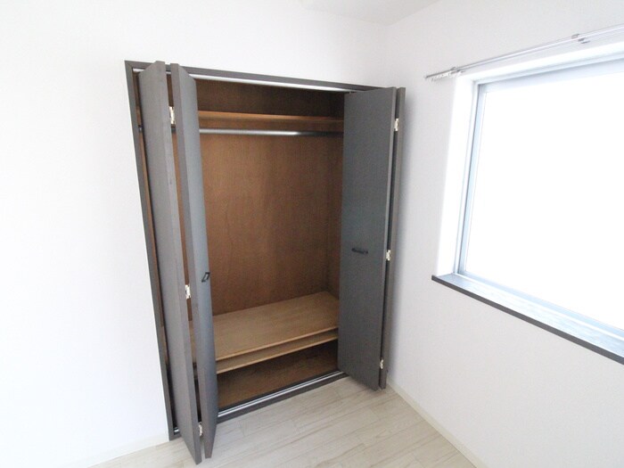 物件内観写真16　(収納)