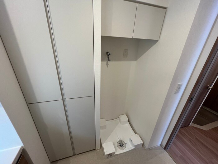 物件内観写真14　(洗濯機置場)