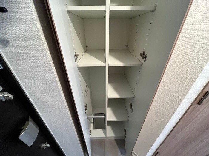 物件内観写真17　(靴箱)