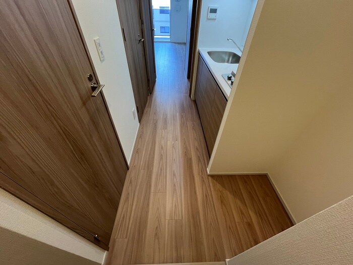 物件内観写真18　(廊下)