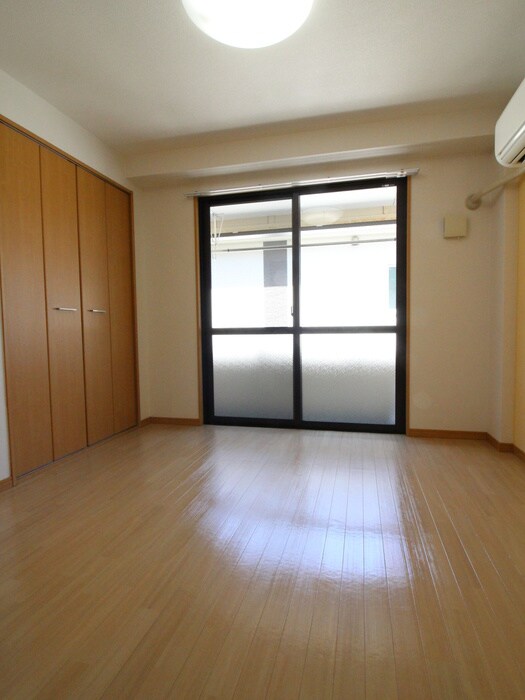 物件内観写真21　(居室)