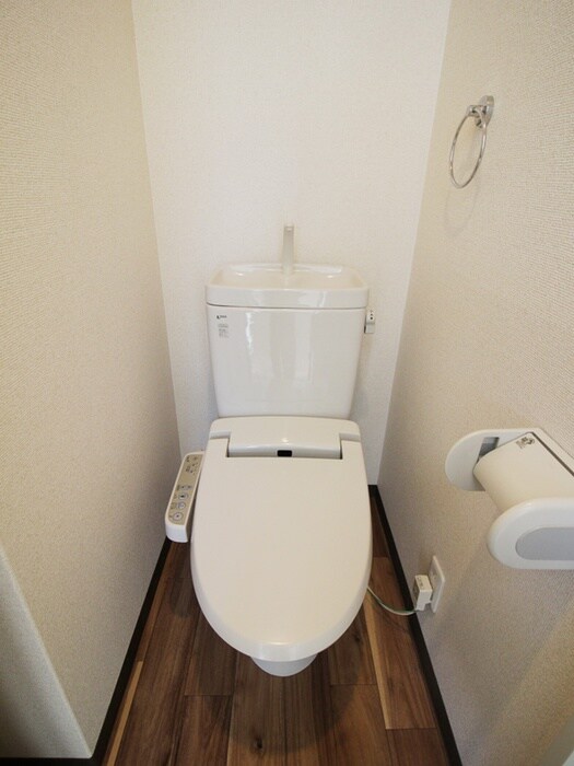 物件内観写真8　(トイレ)