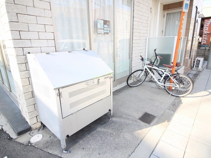 物件外観写真6　(建物設備)