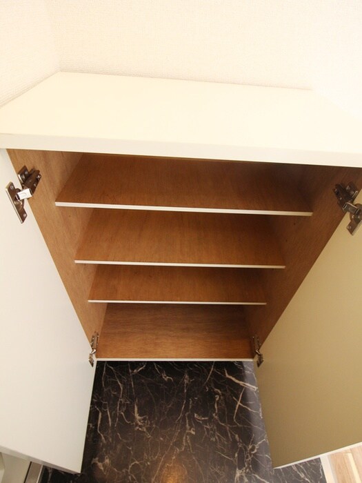 物件内観写真17　(靴箱)