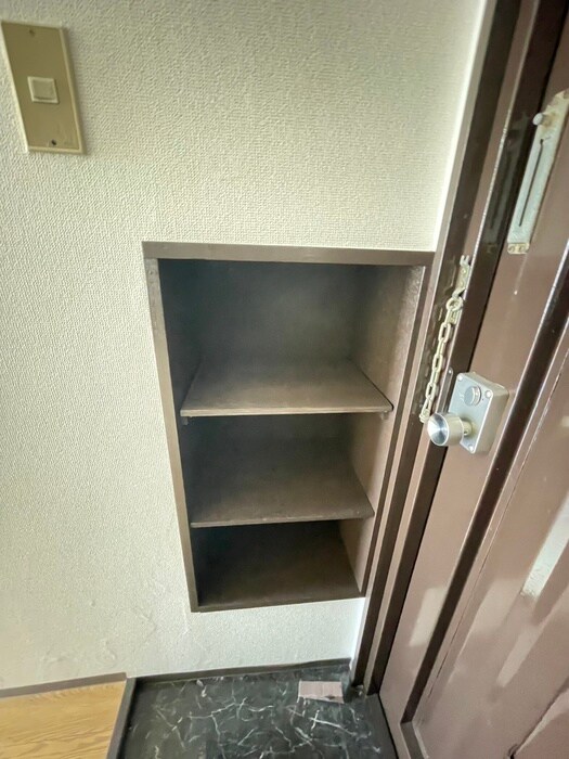 物件内観写真18　(靴箱)
