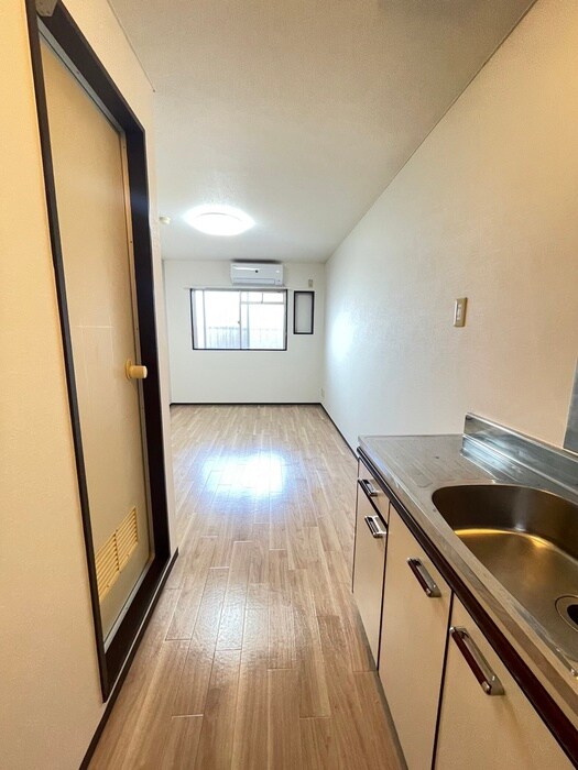 物件内観写真19　(廊下)