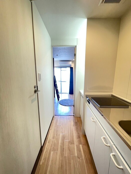 物件内観写真19　(廊下)