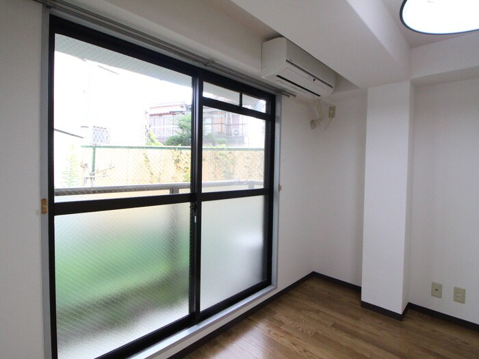 物件内観写真12　(居室)