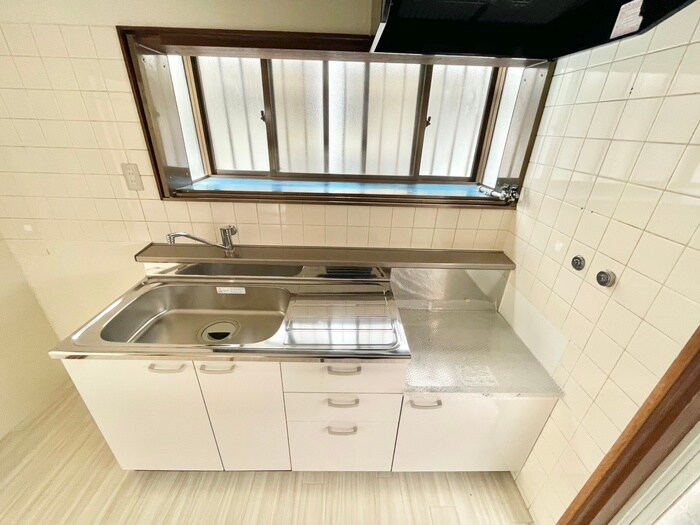 物件内観写真2　(キッチン)