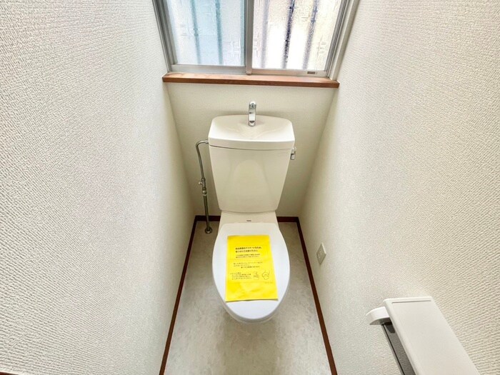 物件内観写真4　(トイレ)