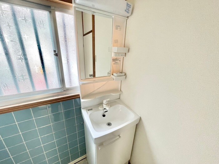 物件内観写真5　(洗面)