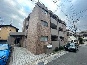 グローリアス長岡京外観写真