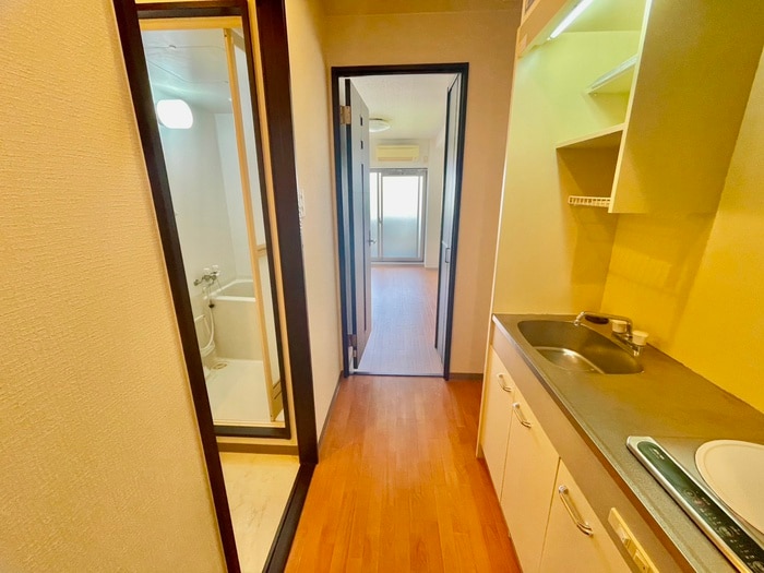 物件内観写真21　(廊下)