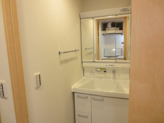 物件内観写真10　(洗面)