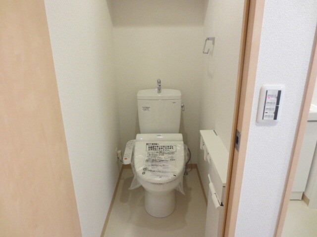 物件内観写真12　(トイレ)