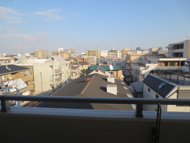 物件内観写真16　(室内からの展望)