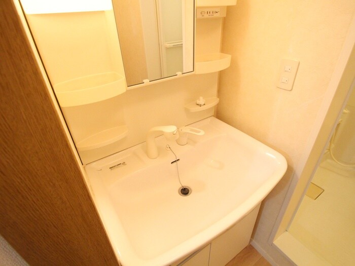 物件内観写真9　(洗面)