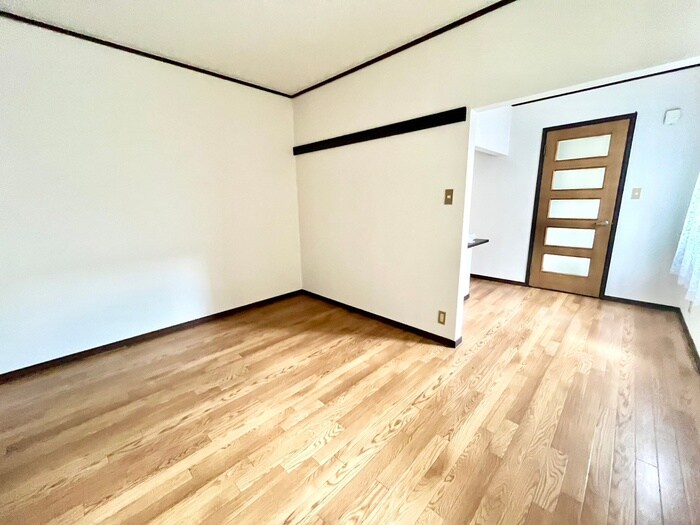 物件内観写真13　(居室)