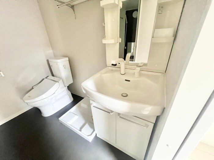 物件内観写真13　(洗面)