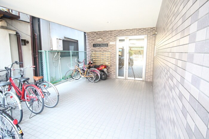 メゾンリュートのエントランス部分