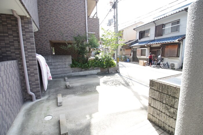 メゾンリュートの駐車場