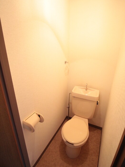 メゾンリュートのトイレ