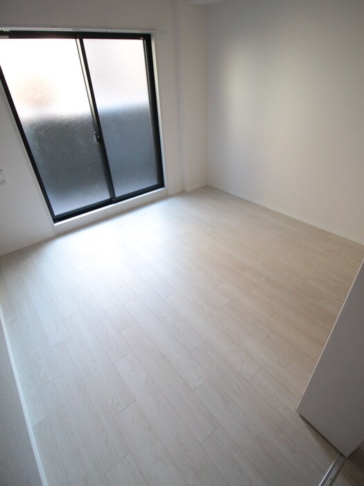 物件内観写真18　(居室)