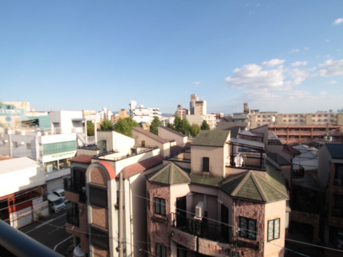 物件内観写真22　(室内からの展望)