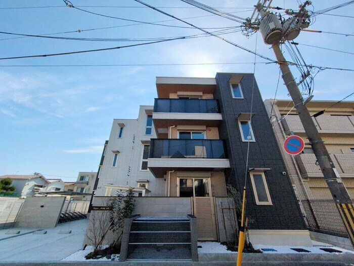 物件外観写真1　(外観写真)