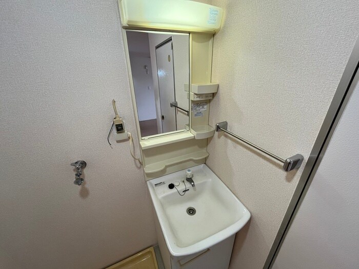 物件内観写真8　(洗面)