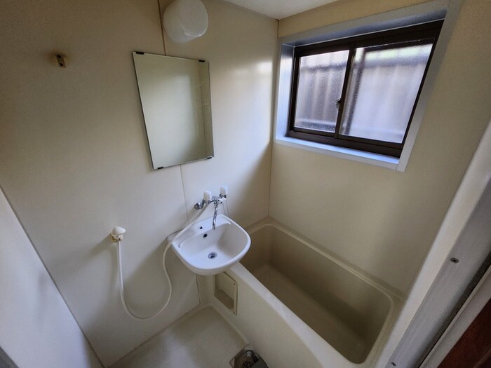 物件内観写真9　(洗面)