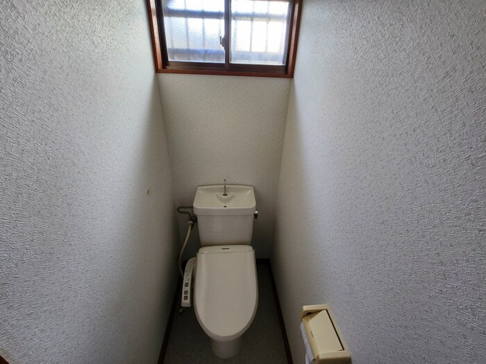 物件内観写真11　(トイレ)