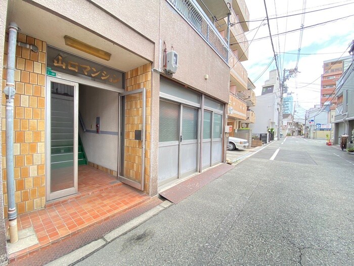 物件外観写真3　(周辺環境)