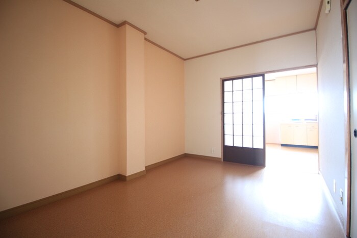 物件内観写真9　(居室)