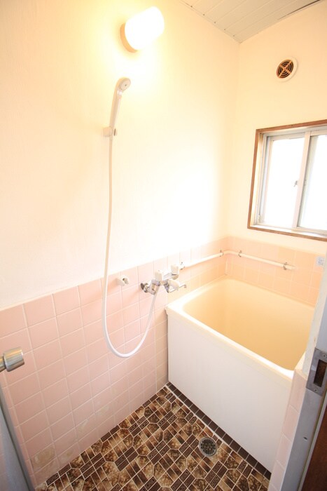 物件内観写真12　(バス／シャワールーム等)