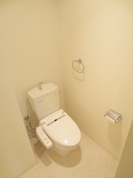 物件内観写真8　(トイレ)