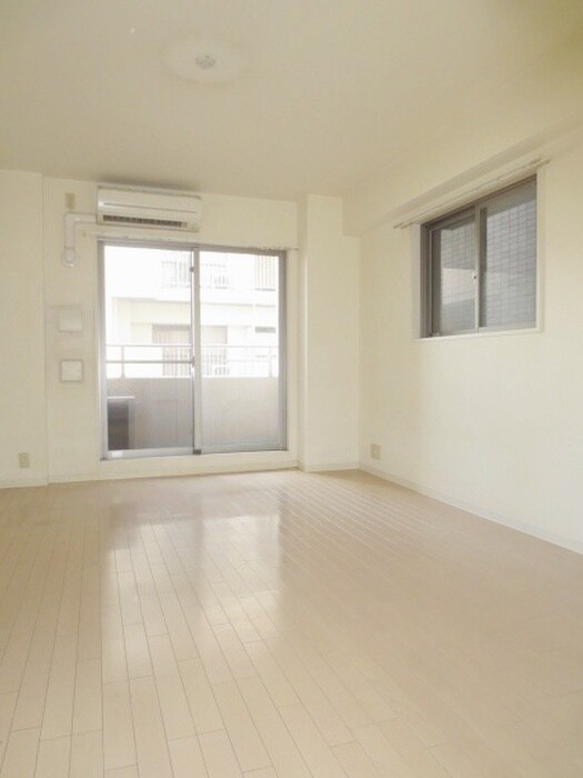 物件内観写真11　(居室)