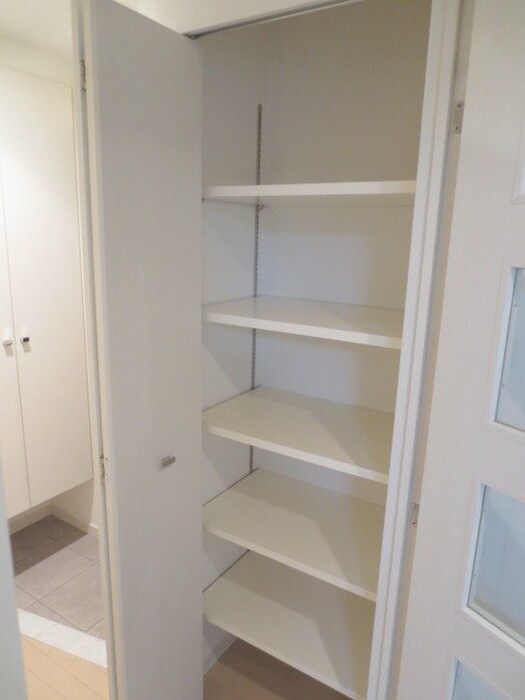 物件内観写真14　(収納)