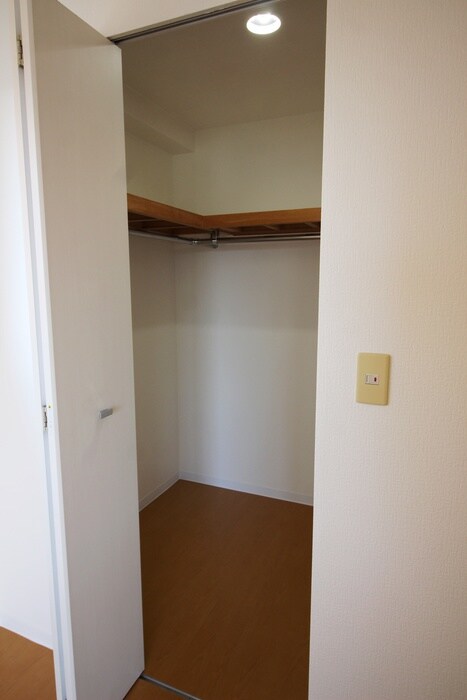 物件内観写真17　(収納)