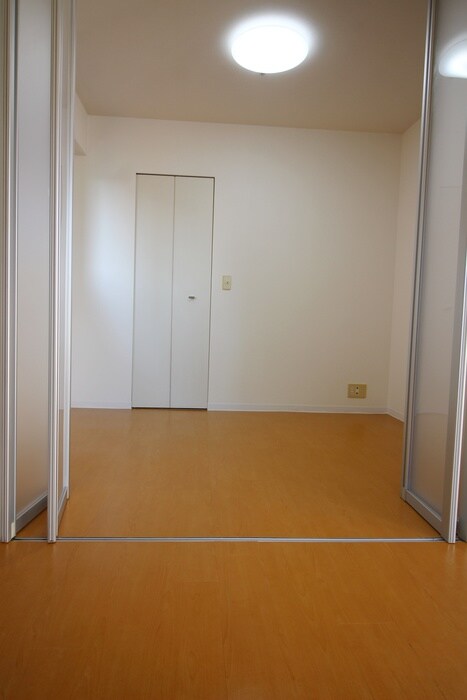 物件内観写真18　(居室)