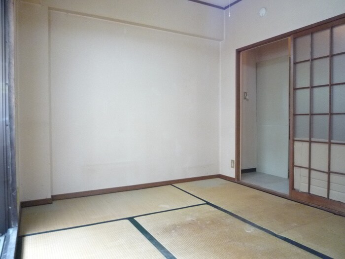 物件内観写真9　(居室)