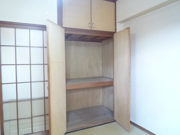 物件内観写真10　(収納)