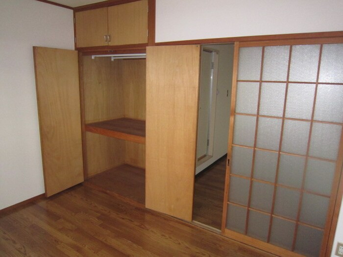 物件内観写真10　(収納)