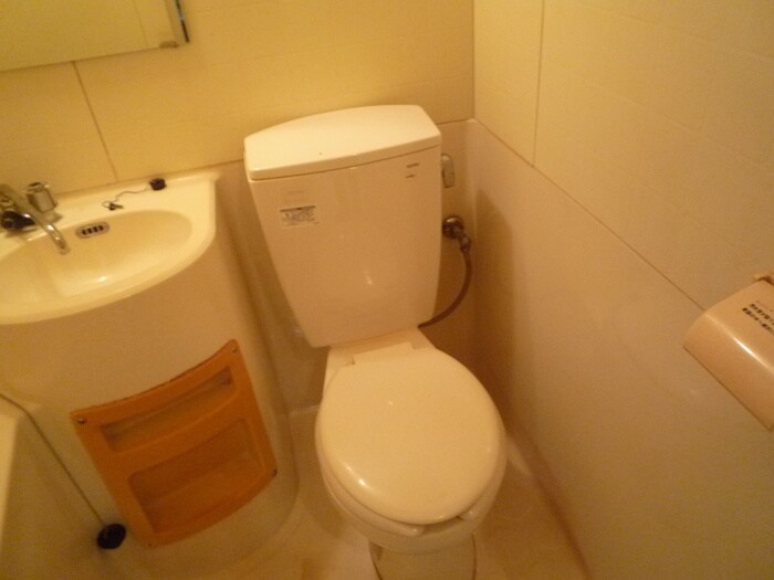 物件内観写真14　(トイレ)